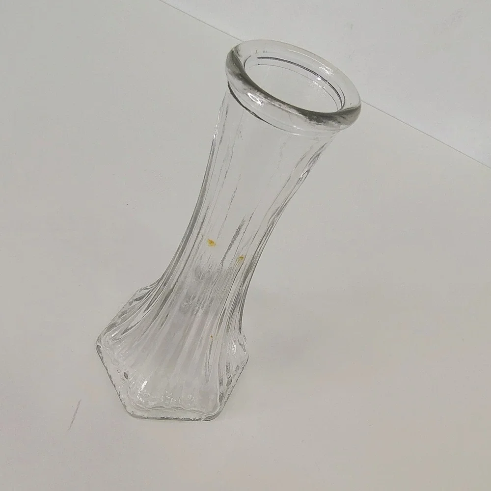 EO BRODY Bud Vase Ribbed Glass Floral Vase Table Decor 6